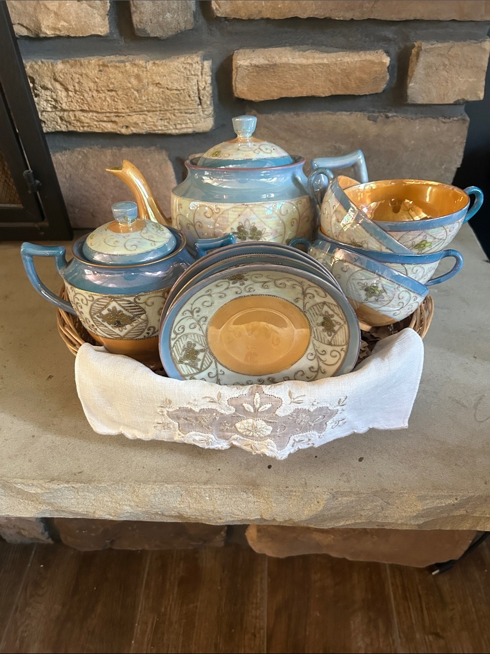 Tashiro Shoten Vintage Handpainted Lusterware Tea Set – Service for Four
